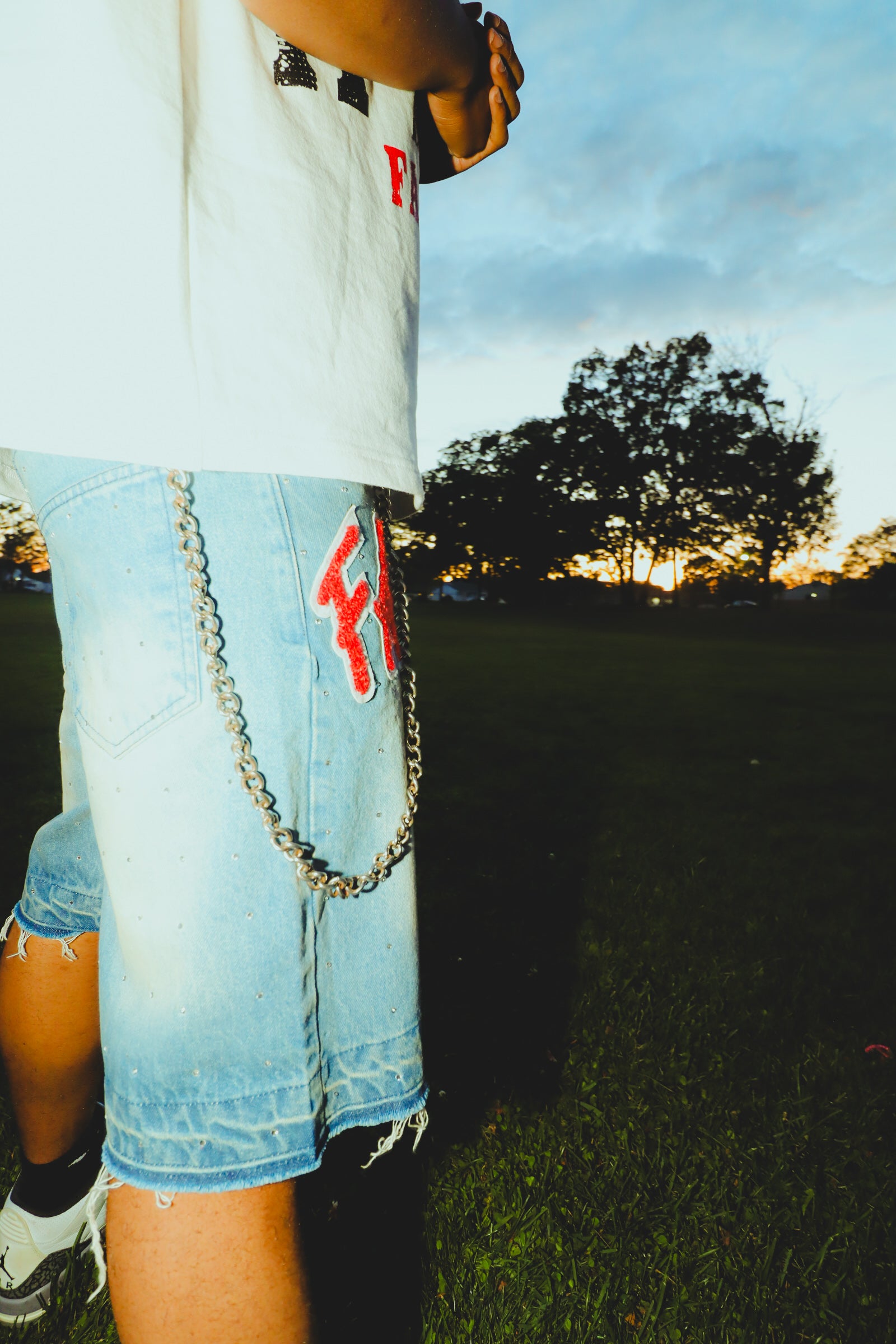 FAST LIFE DIAMOND DENIM JORTS