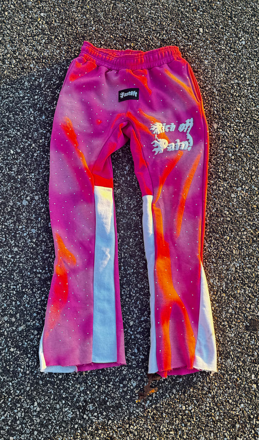 Rich Off pain Flared Sweatpants(pink)